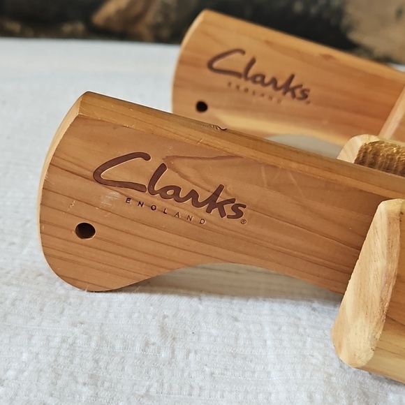 Clarks England Cedar Shoe Horns - Picture 2 of 4
